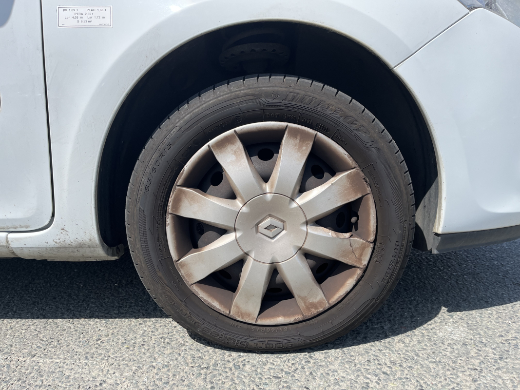 Renault Clio — 15