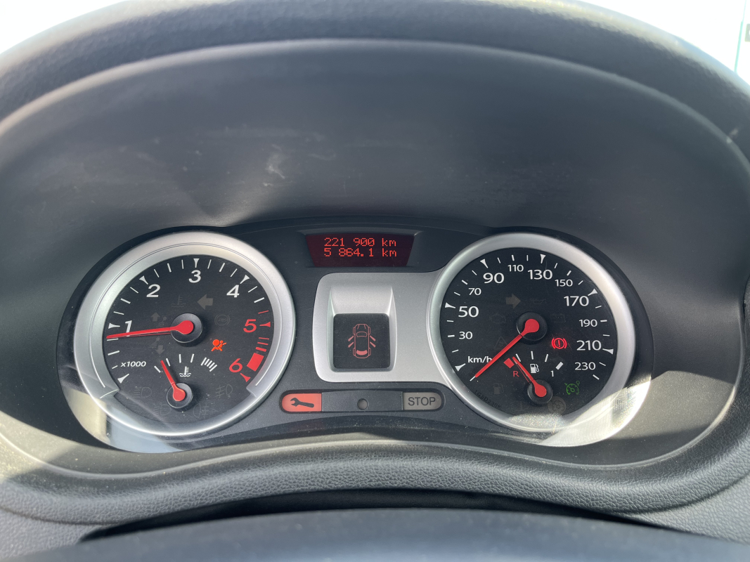 Renault Clio — 30