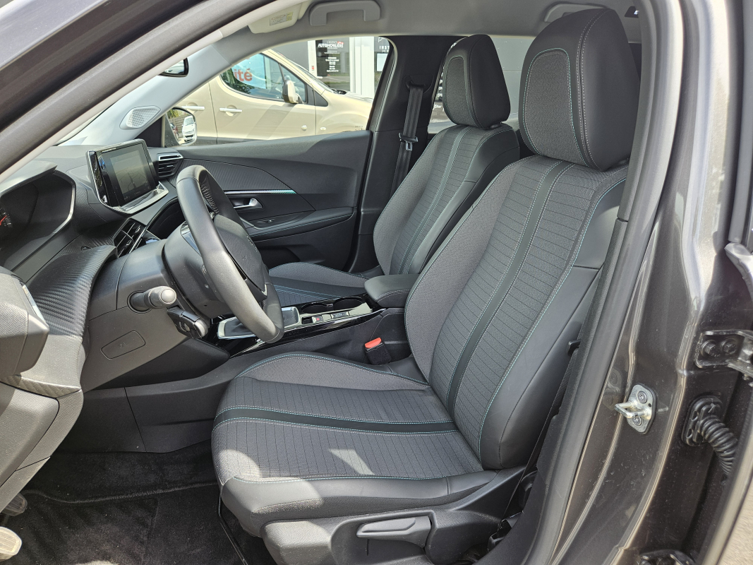Peugeot 2008 — 10