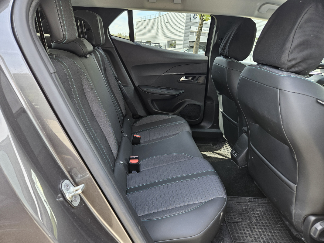 Peugeot 2008 — 15