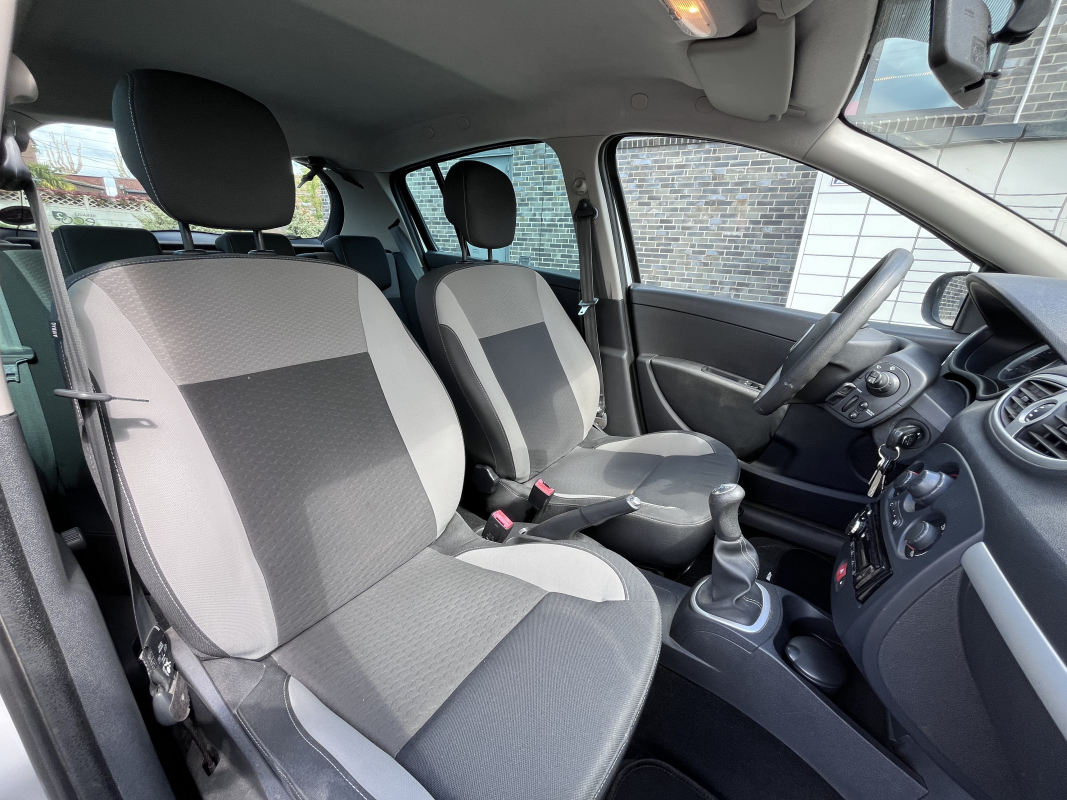 Renault Clio — 17
