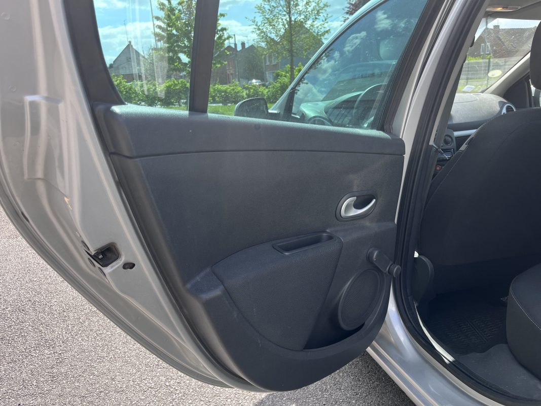 Renault Clio — 26