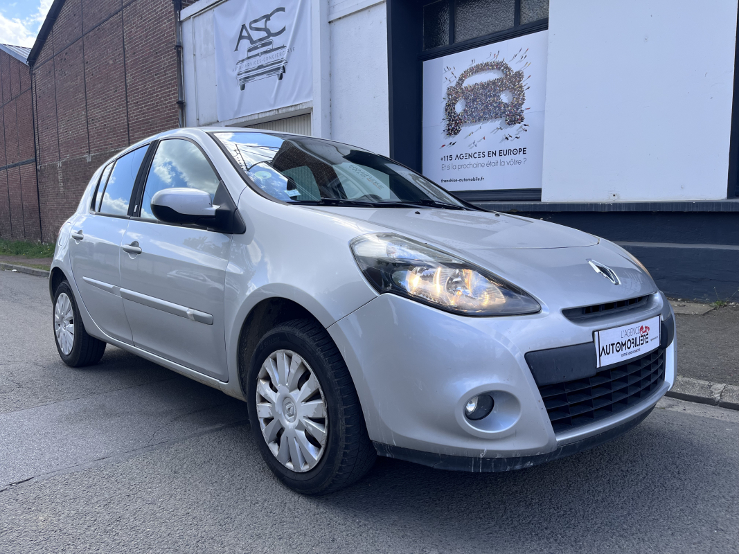 Renault Clio — 9