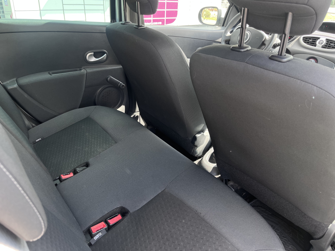 Renault Clio — 30