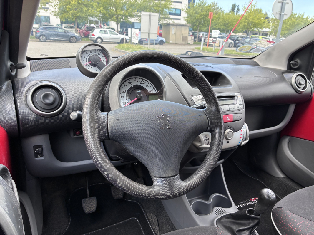Peugeot 107 — 10