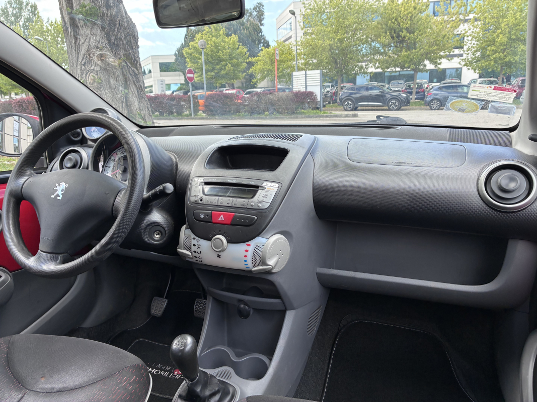 Peugeot 107 — 12