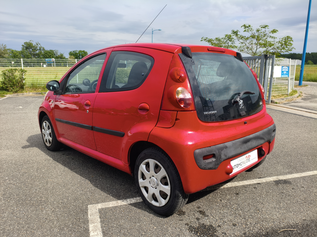Peugeot 107 — 5