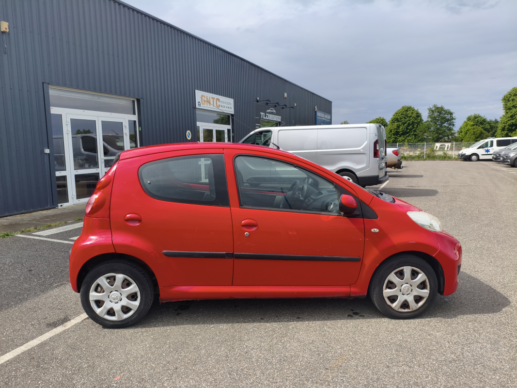 Peugeot 107 — 8