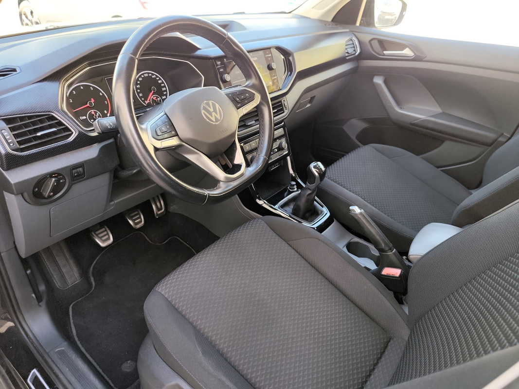 Volkswagen T-Cross — 10