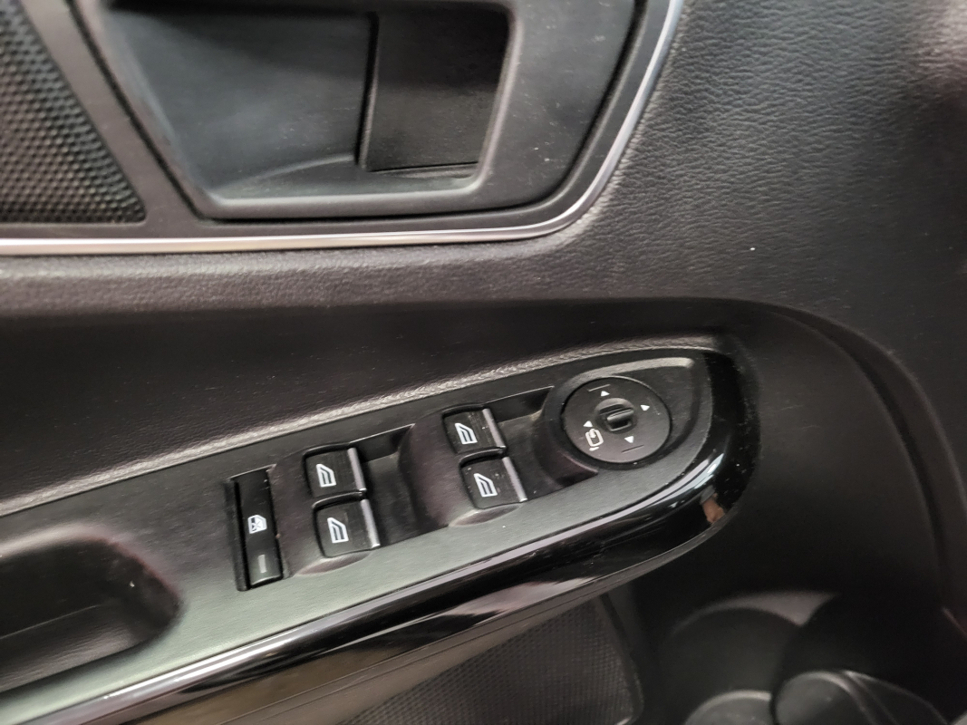 Ford B-Max — 23