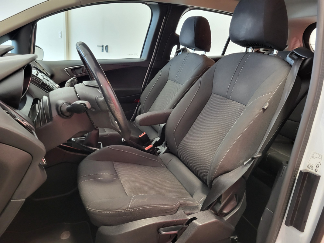 Ford B-Max — 10