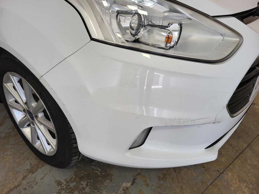 Ford B-Max — 32