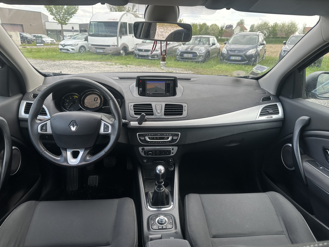 Renault RENAULT MEGANE III — 10