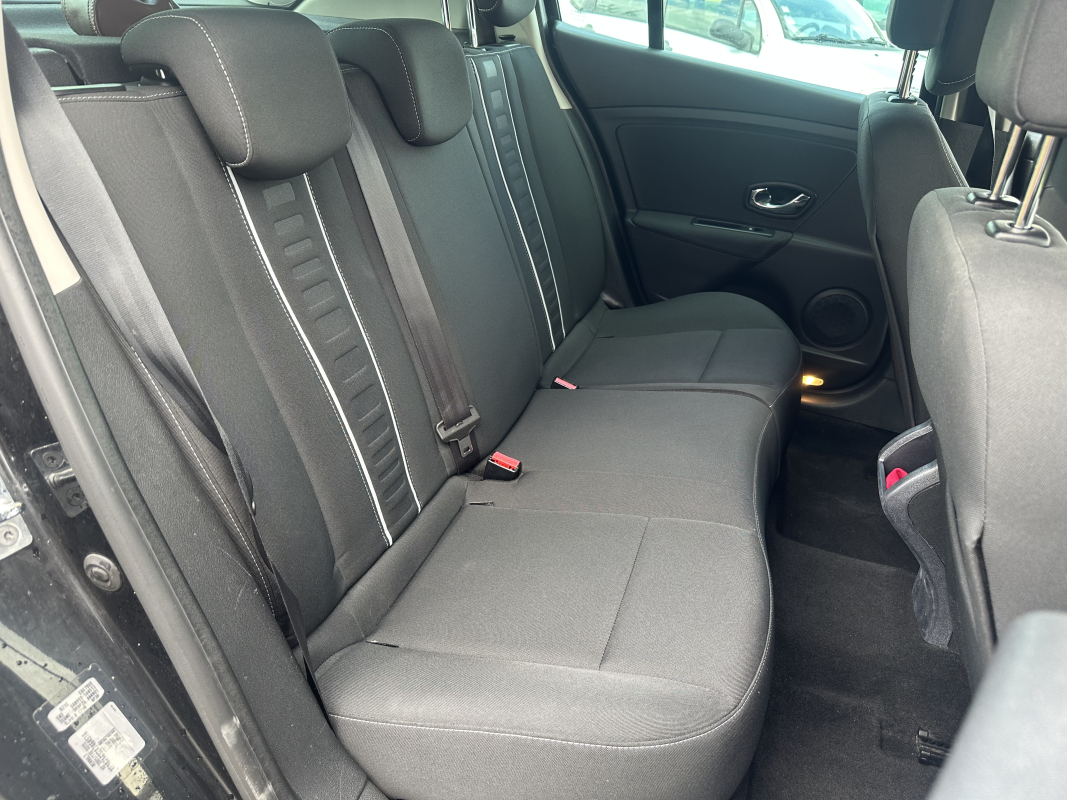 Renault RENAULT MEGANE III — 14