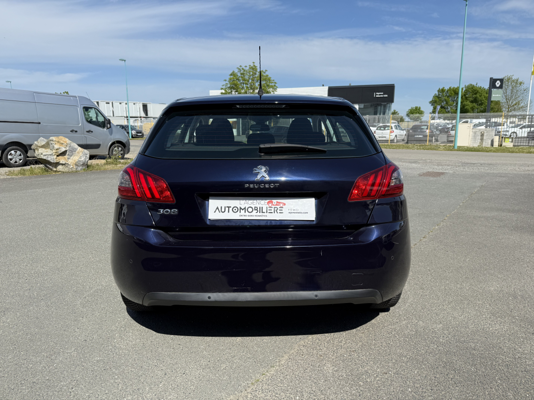 Peugeot 308 — 6