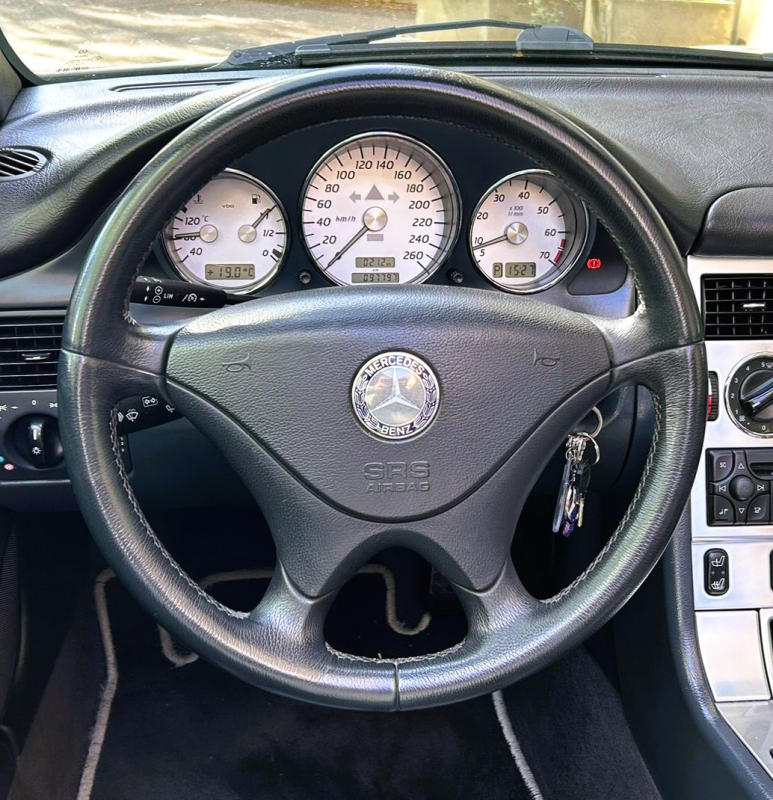 Mercedes SLK — 10