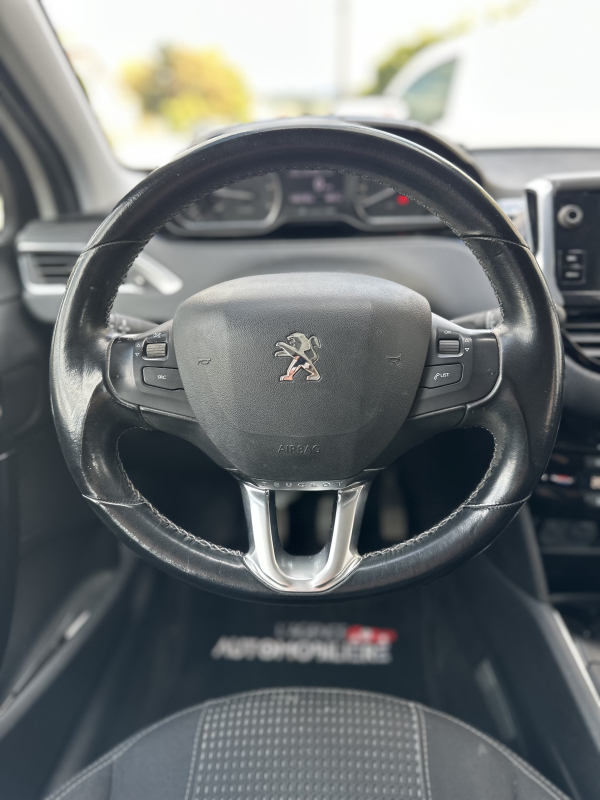 Peugeot 208 — 24