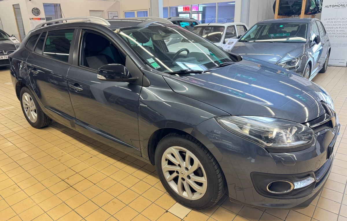 Renault Megane Estate — 5