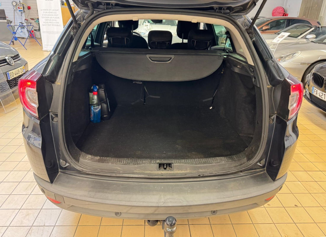 Renault Megane Estate — 8