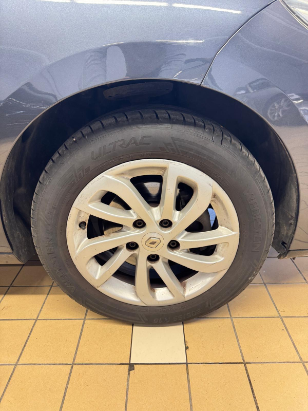 Renault Megane Estate — 29
