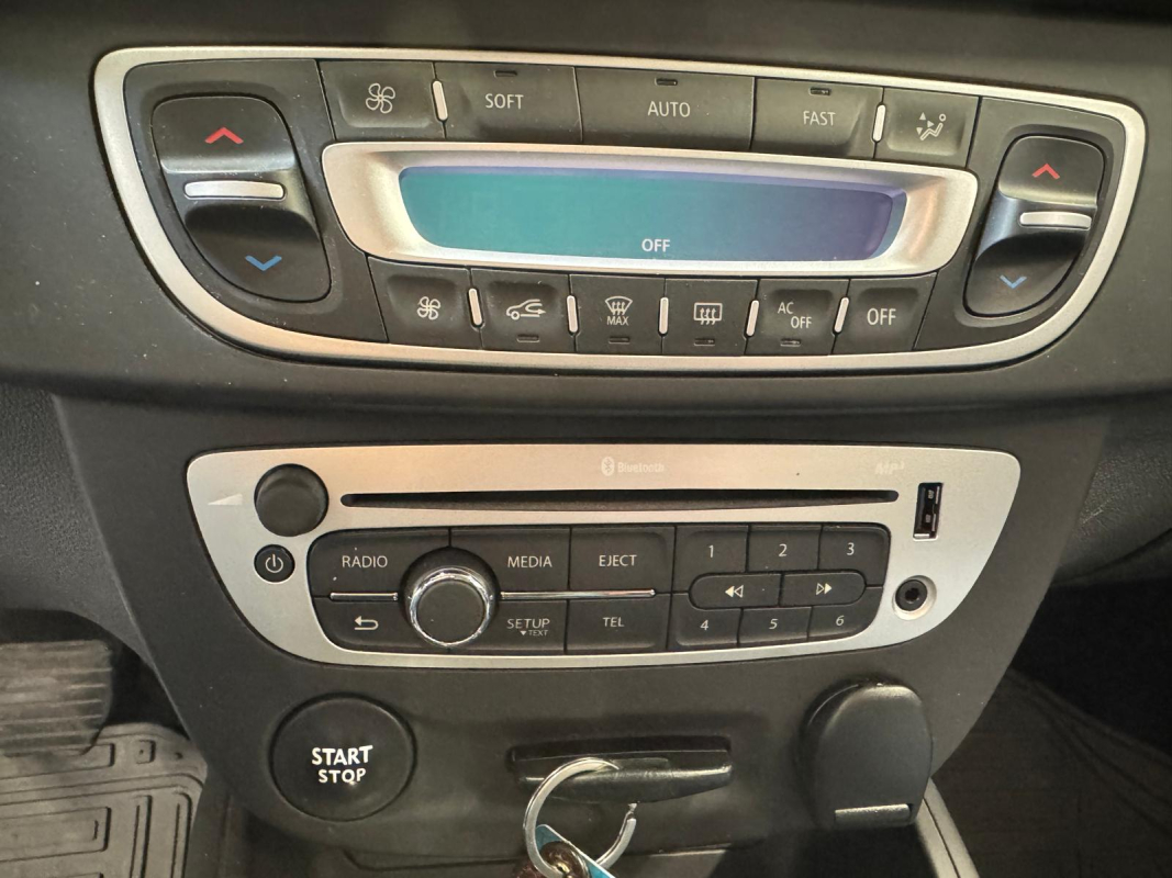 Renault Megane Estate — 21
