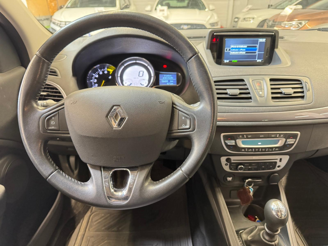 Renault Megane Estate — 14