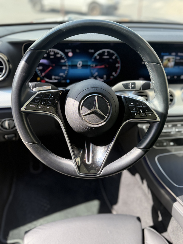 Mercedes Classe E — 20