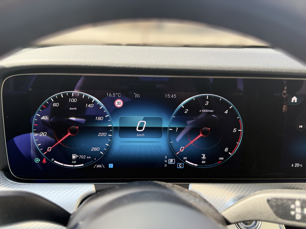 Mercedes Classe E — 15