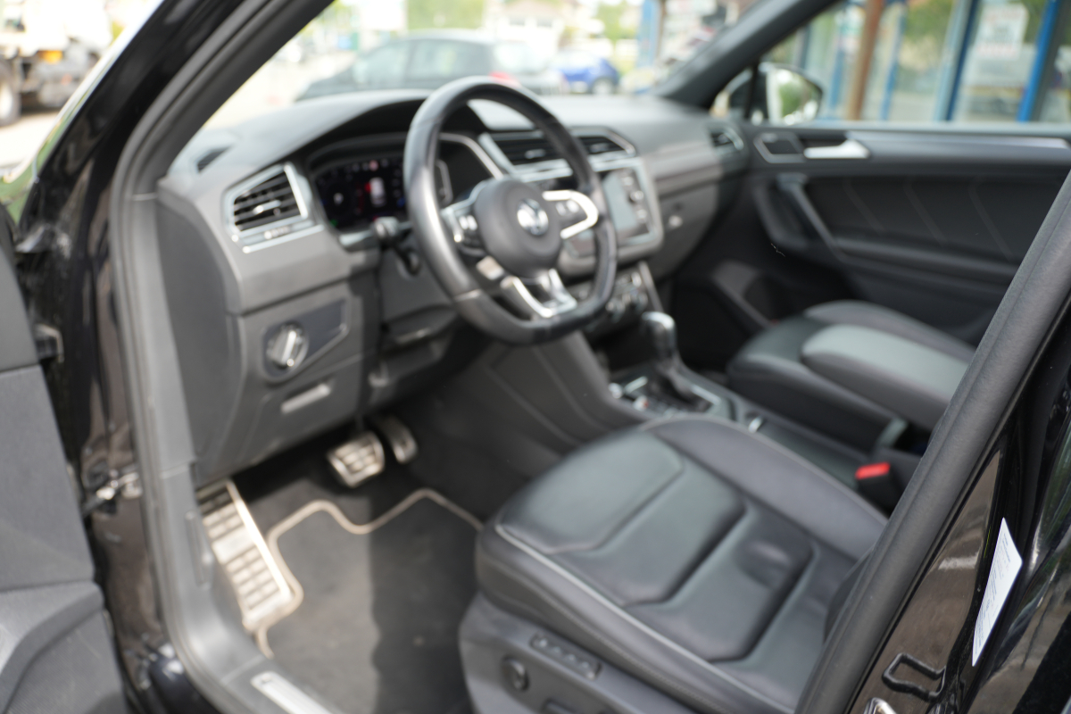 Volkswagen Tiguan — 35