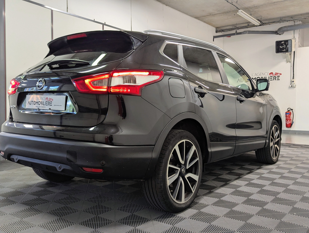 Nissan Qashqai — 2
