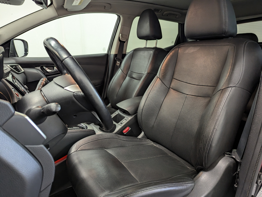 Nissan Qashqai — 12