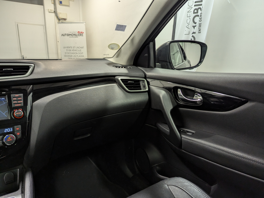 Nissan Qashqai — 10