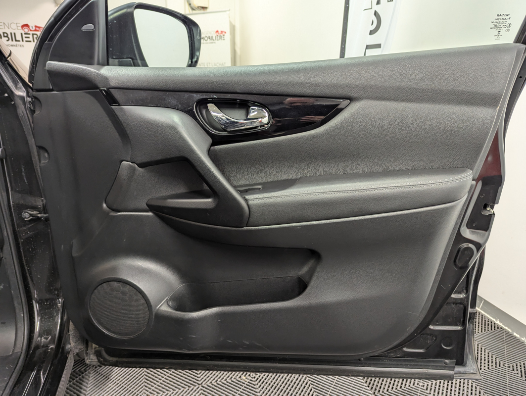Nissan Qashqai — 32