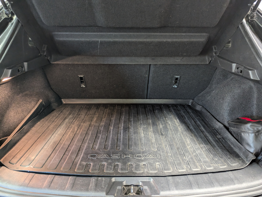 Nissan Qashqai — 33