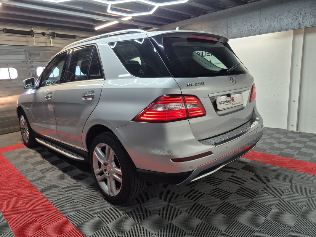 Mercedes ML — 7