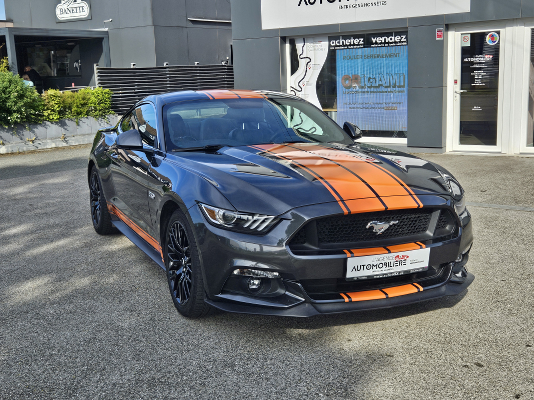 Ford Mustang Fastback — 3