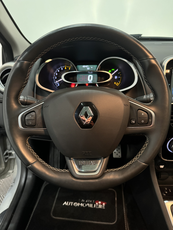 Renault Clio — 23