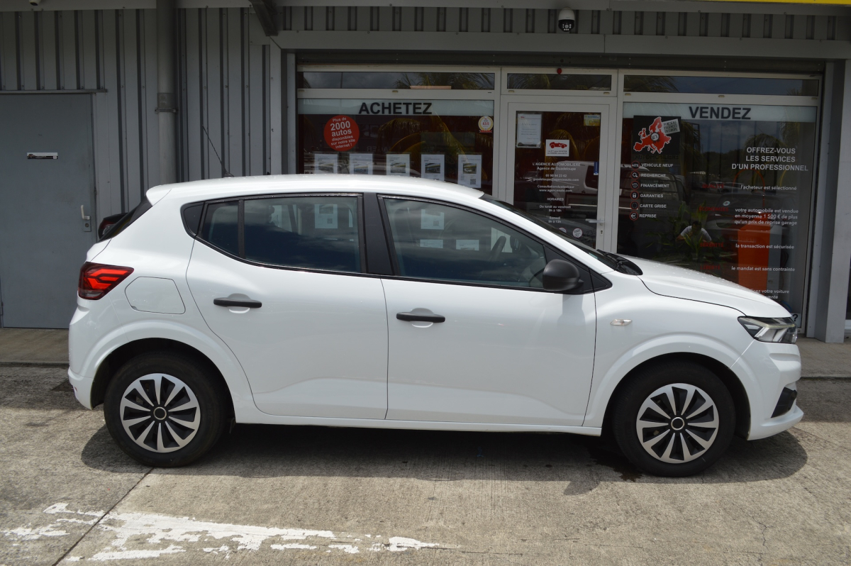 Dacia Sandero — 8