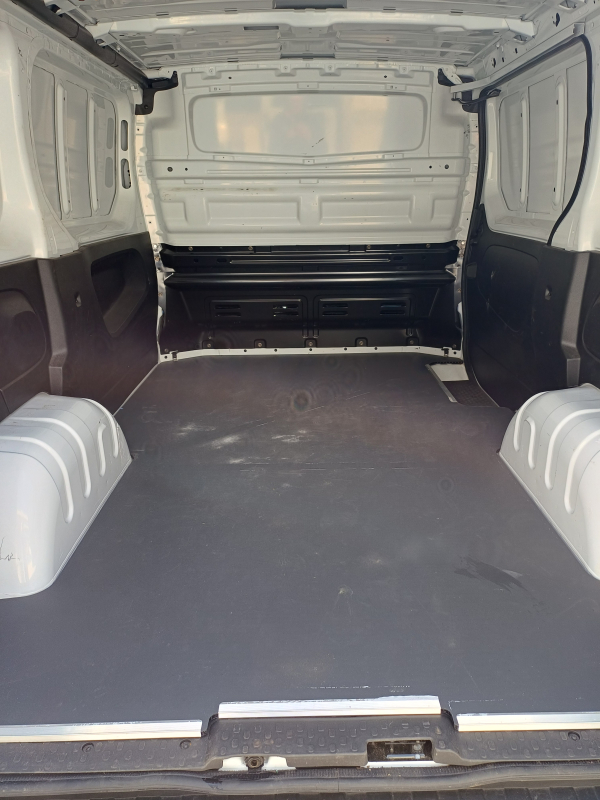 Renault Trafic — 22