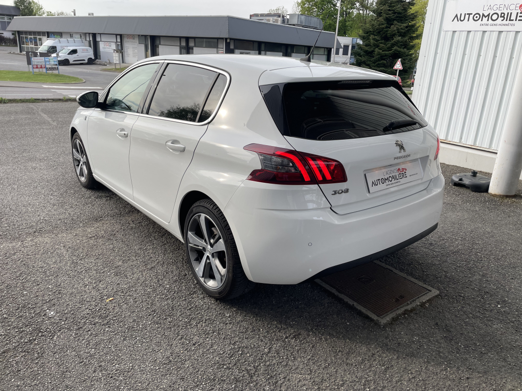 Peugeot 308 — 5