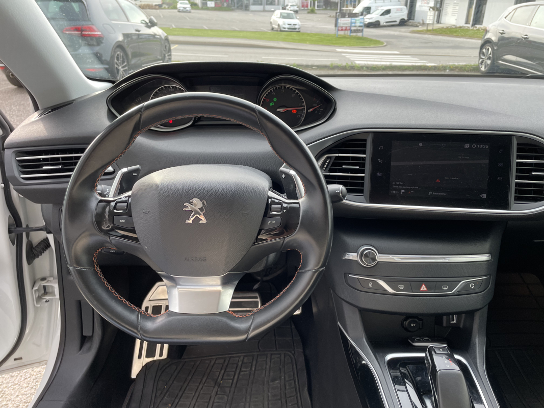 Peugeot 308 — 14