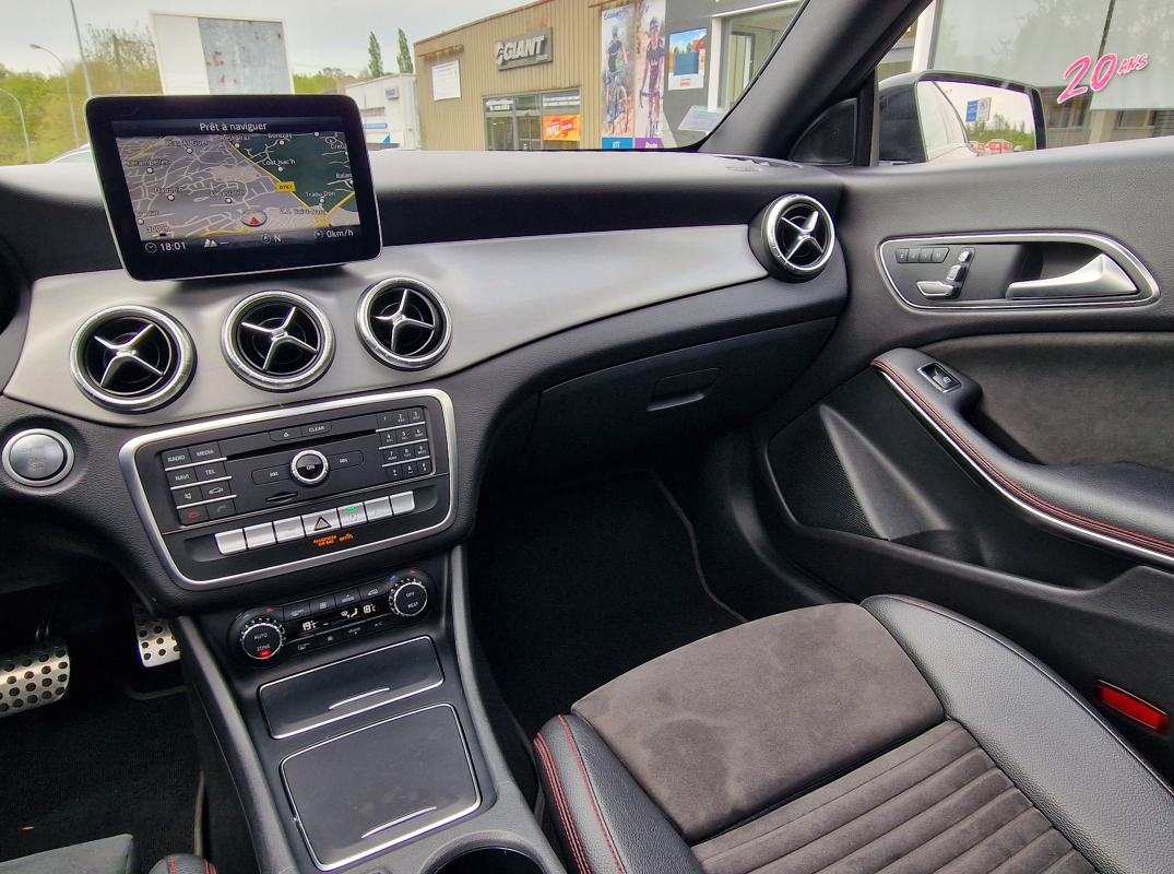 Mercedes Classe CLA — 16