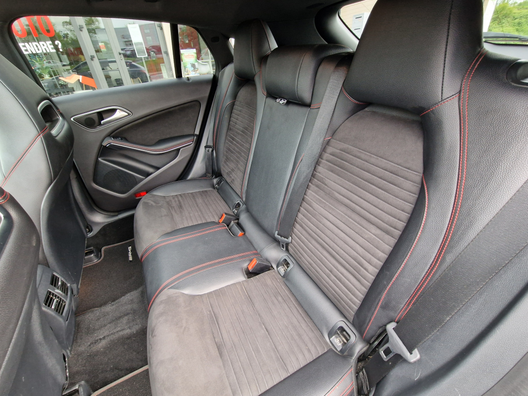 Mercedes Classe CLA — 19