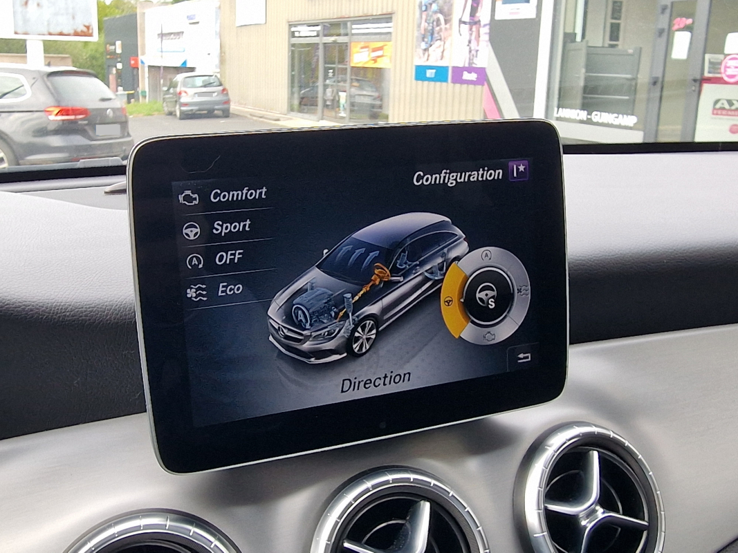 Mercedes Classe CLA — 28