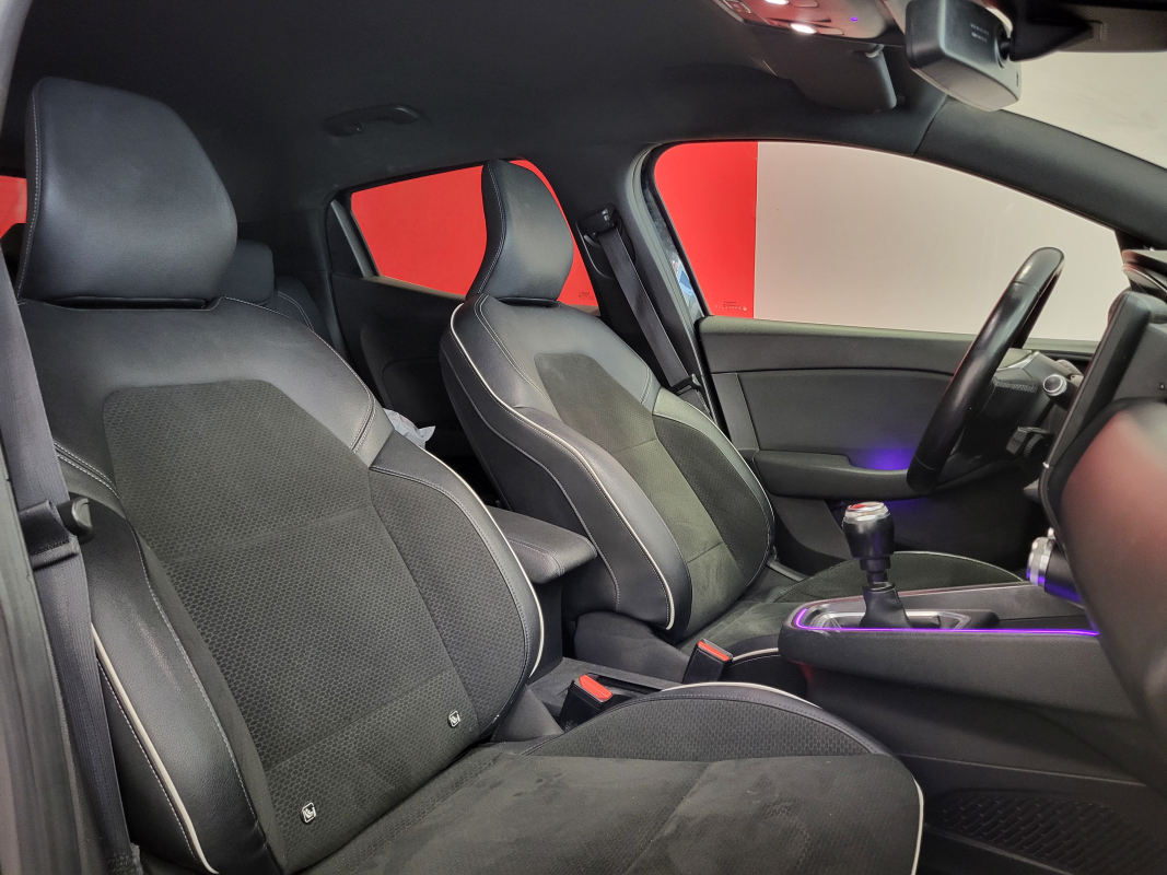 Renault Clio — 16