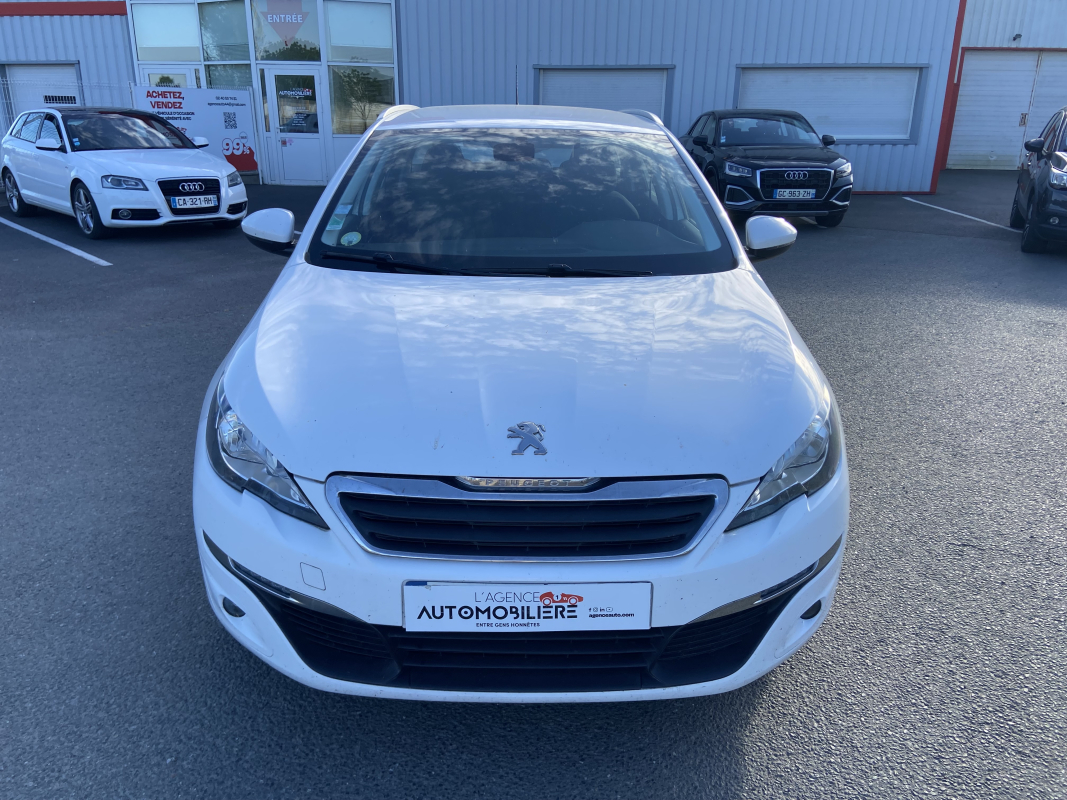 Peugeot 308 — 3