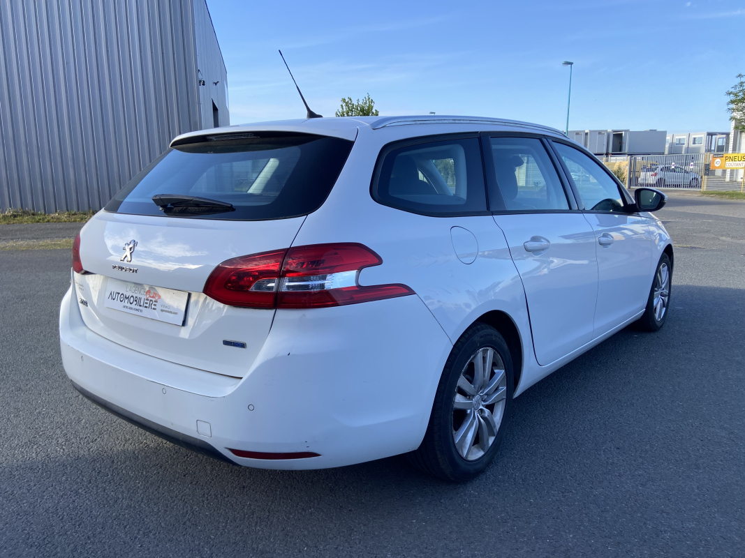 Peugeot 308 — 6