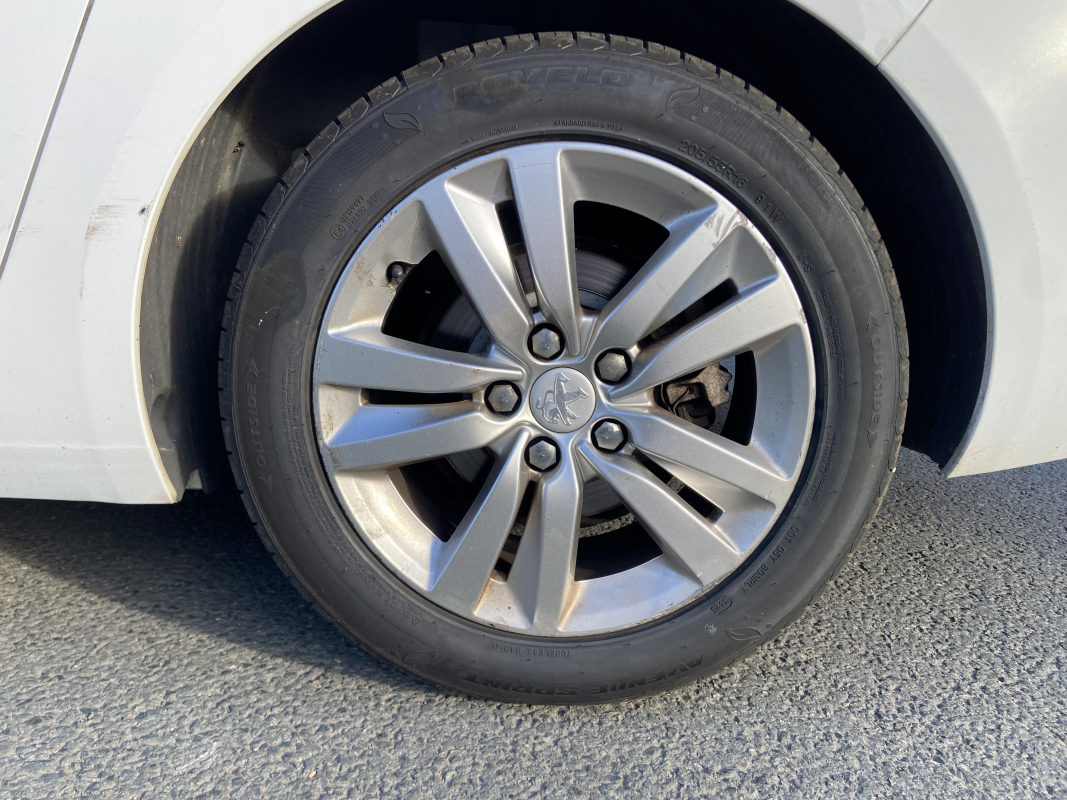 Peugeot 308 — 32