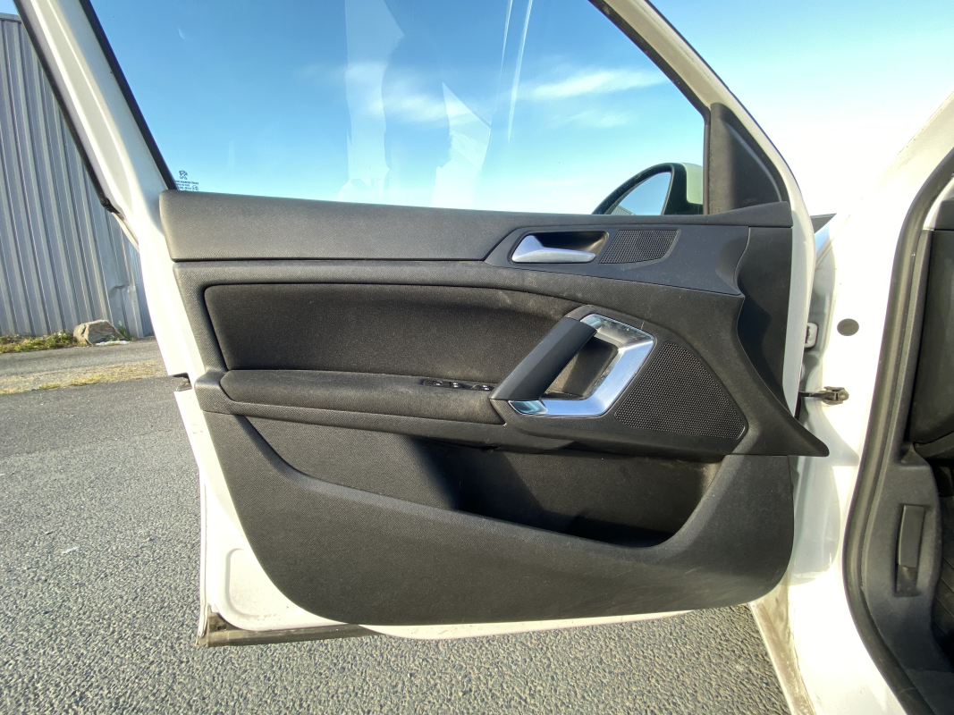 Peugeot 308 — 27