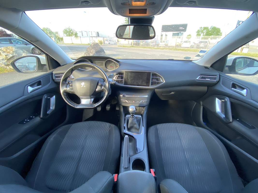 Peugeot 308 — 17